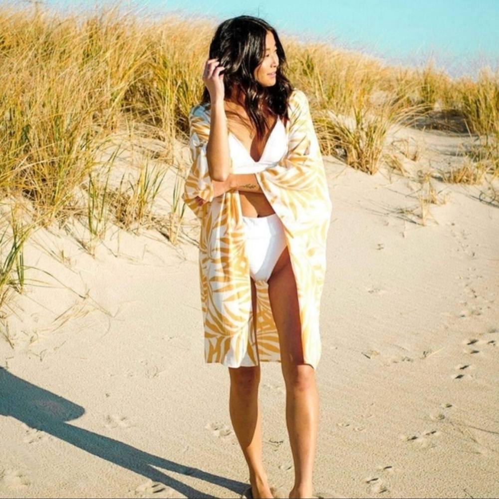 Maison Du Soir Magnolia Luxe Robe/Cover Up Size M/L